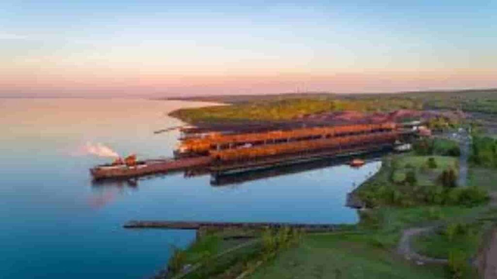 Two harbour City Minnesota